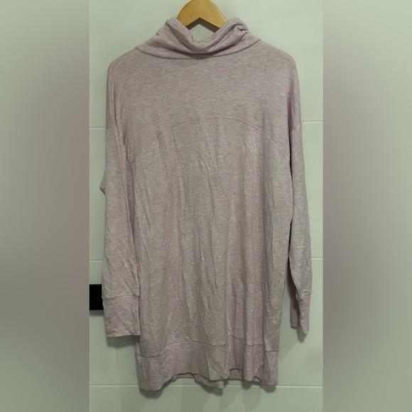 ✨NWT✨ Women's Long Sleeve Top- Size XL - Picture 2 of 10